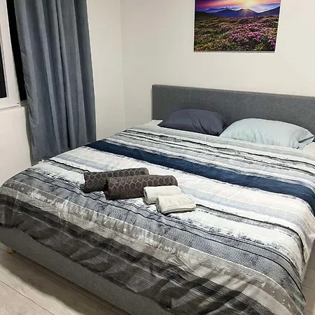 Spacious And Luxury 2 Bedroom Free Parking * Várna
